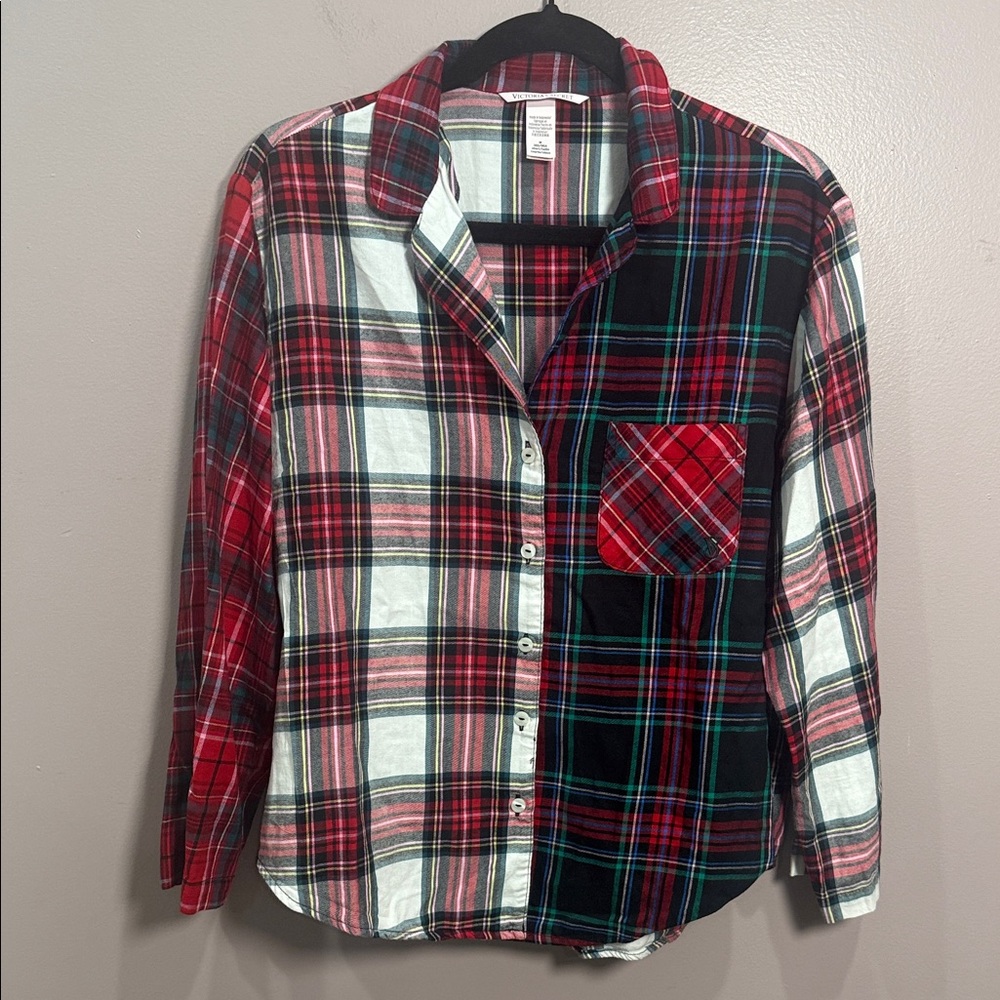 Victoria's Secret Women's Plaid Pajama Top: Red, Green, White, Size Medium Short